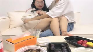瘦猴子探花良家幼师第一次约炮